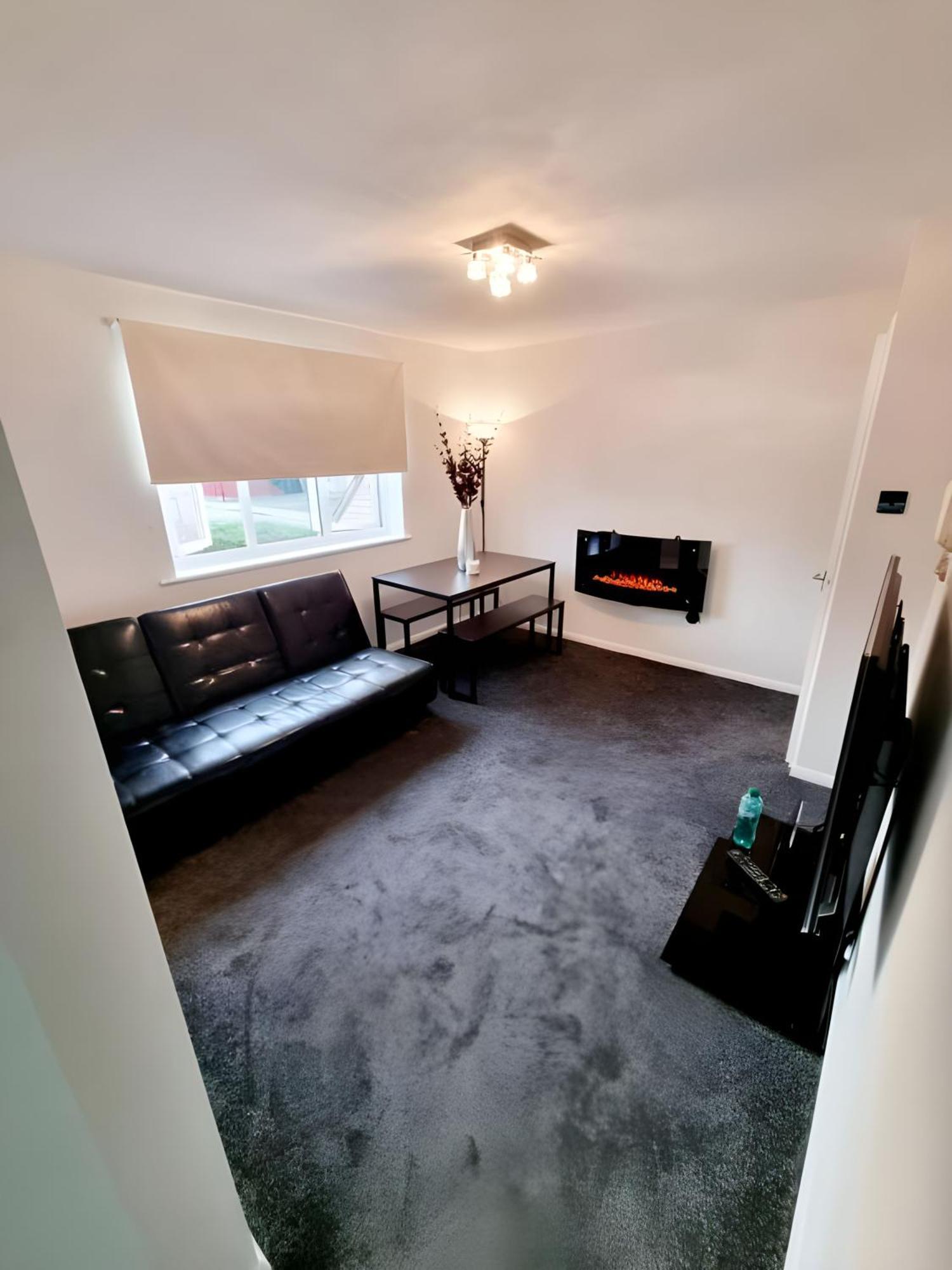 Sleek & Stylish - E15 Apartment With Parking Londen Buitenkant foto